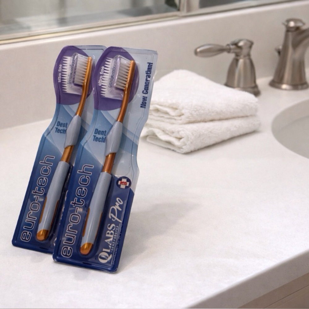 Toothbrushes Qlabs Euro-tech  18 pack toothbrushes